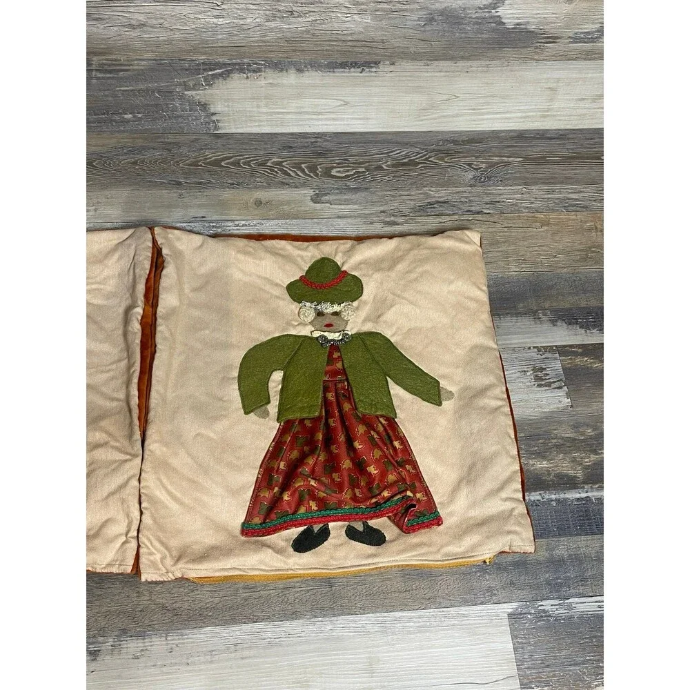 Vintage European Appliqué Folk Art 14” Pillow Set